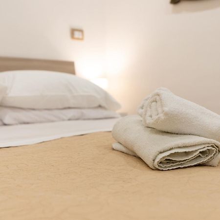 Il Basso Mini Apartment 那不勒斯 外观 照片