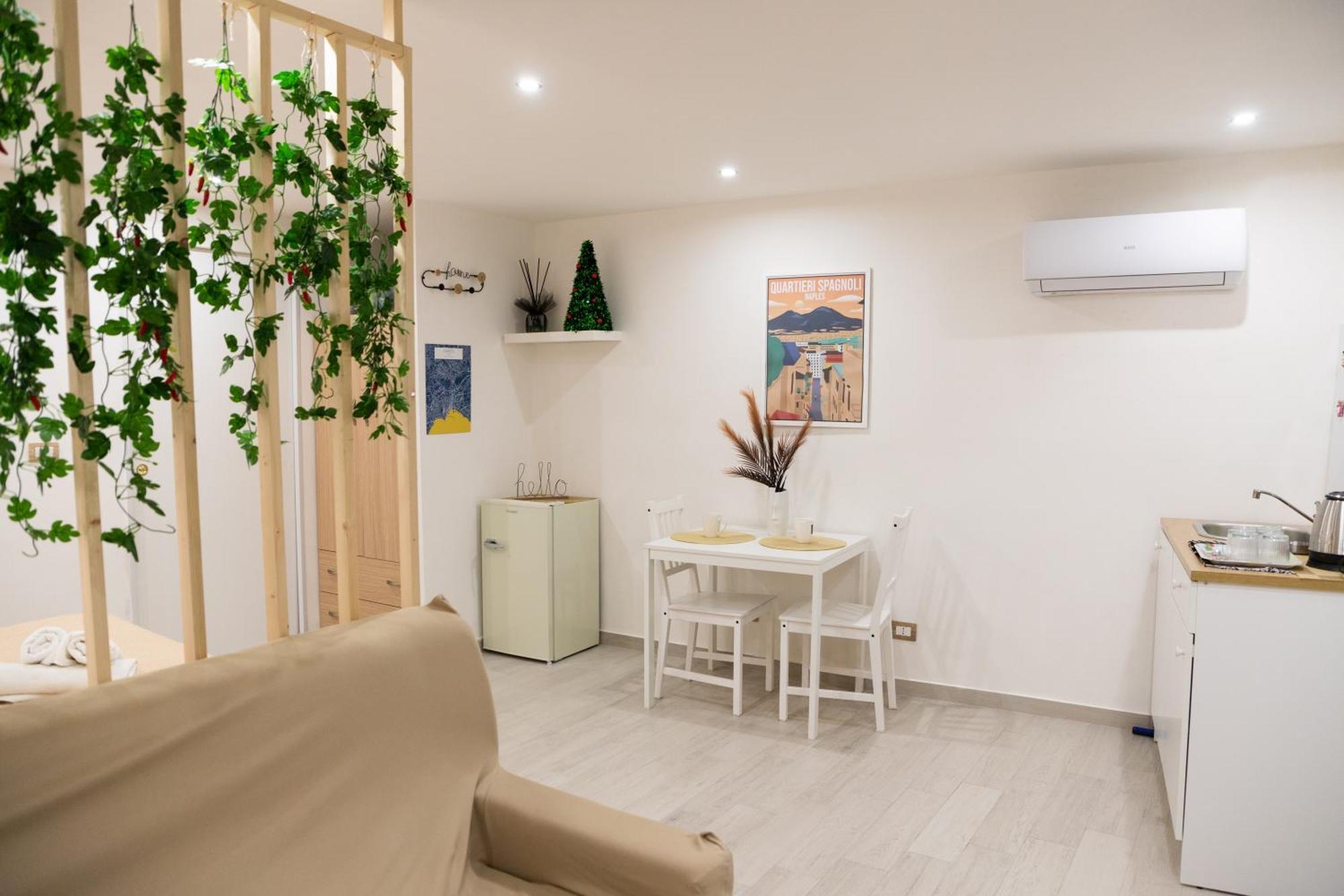 Il Basso Mini Apartment 那不勒斯 外观 照片